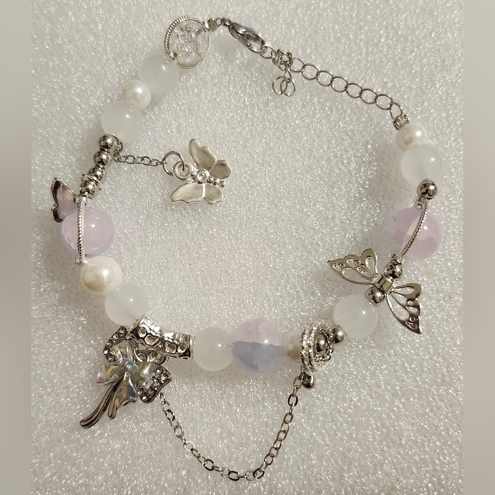 Elegant Butterfly Gradient Silver and Pink Charm Bracelet